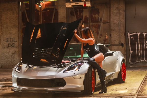 Erilinne Thornton for ShockerRacing Girls_2