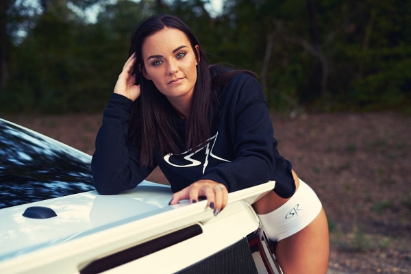 Laura Russell joins the ShockerRacing Girls_7