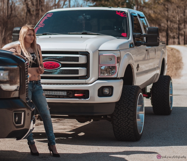 Emiley Bishop for ShockerRacing Girls_7