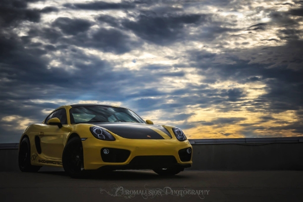 Porsche Cayman 981 Racing Yellow ShockerRacing