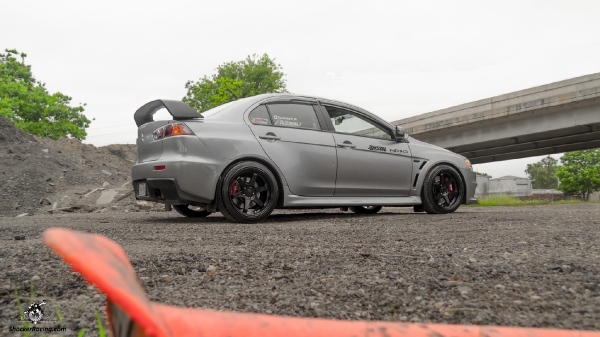 Tricia Martinez with David Barnhouse Photography for ShockerRacingGirls_4