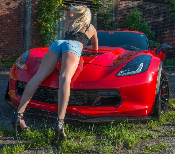 Bianca Thomas for ShockerRacing Girls_3