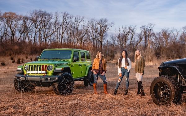 Jeep Girls - Kim, Kelsey Jackson, and Cora Nakos